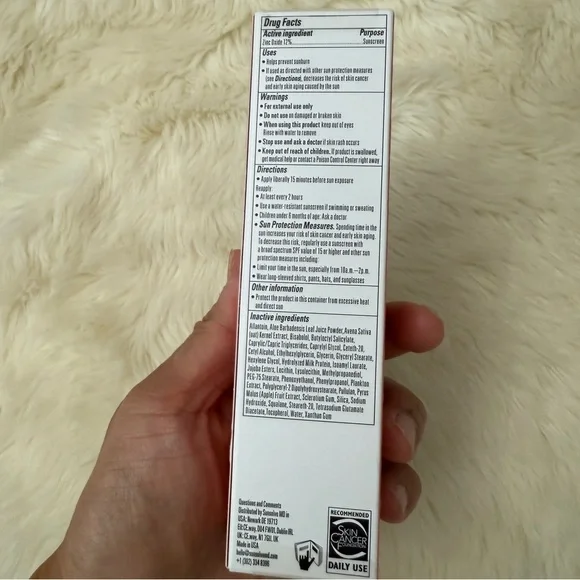 SUNSOLVE MD ZnO+ Mineral Care Calm + Revitalize SPF 50 PA++++ sunscreen Nib